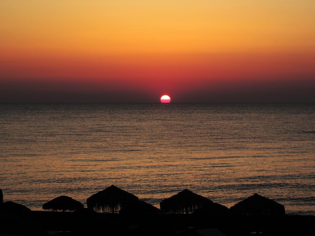 Sea Side Beach Hotel Kamári Zewnętrze zdjęcie